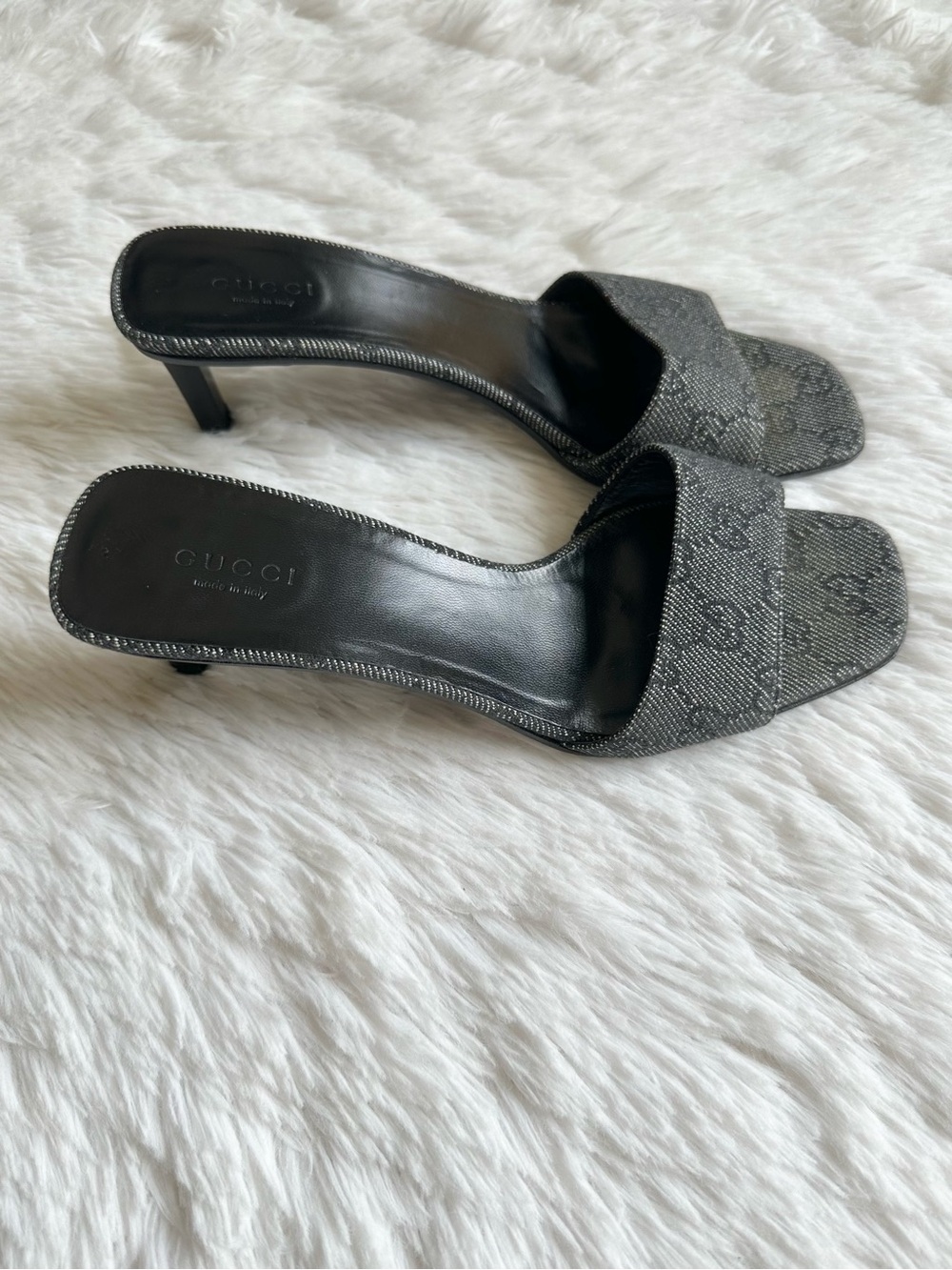 Vintage Gucci Tom Ford Monogram Kitten Heels - Picture 5 of 7